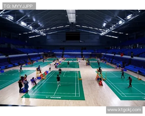 武汉羽毛球队在钻石联赛中的强势表现与未来展望分析